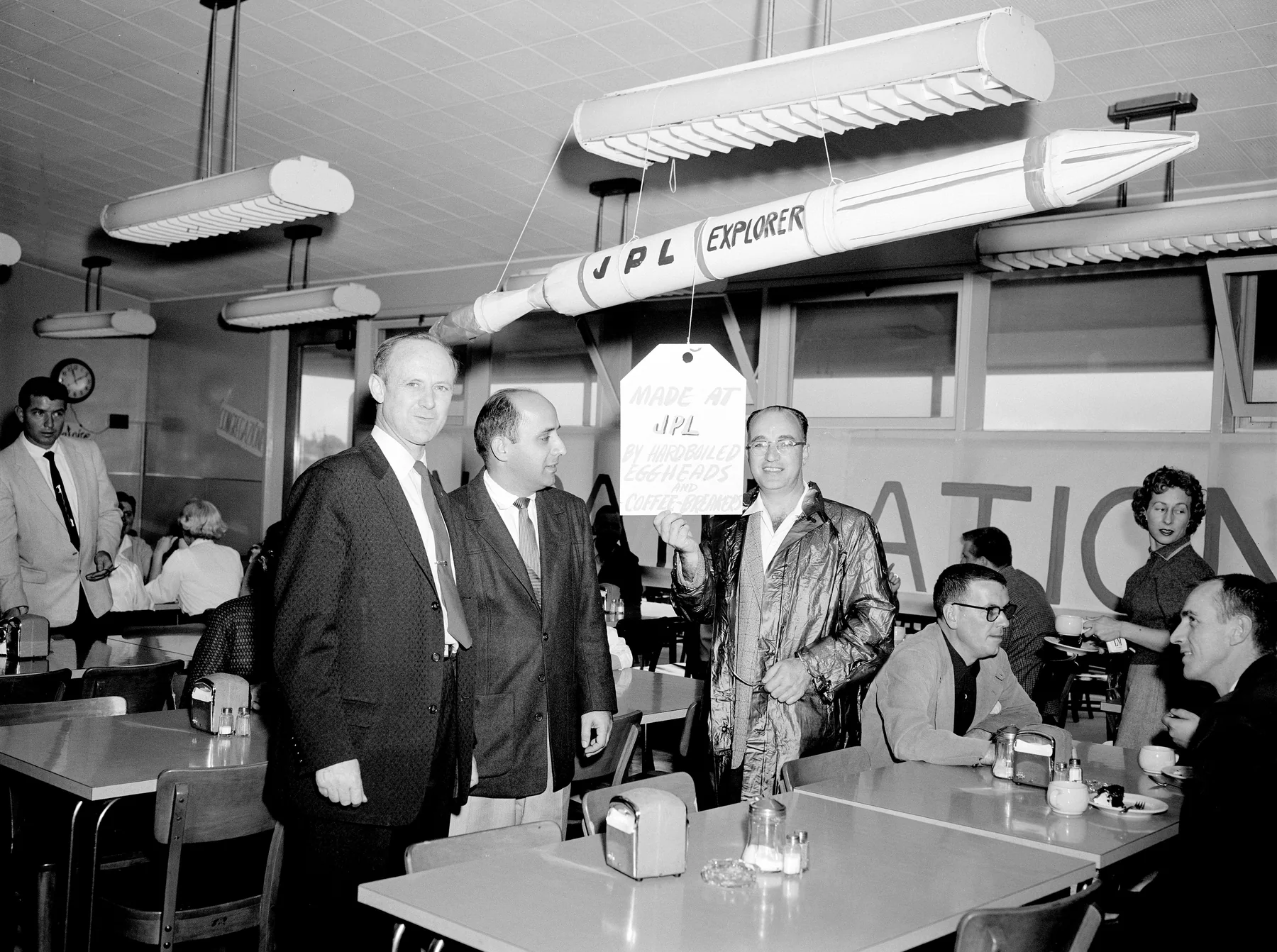 Équipe d’Explorer 1 après le succès du premier satellite américain, en 1958.