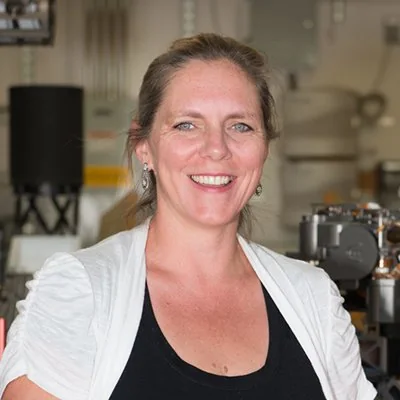 Jennifer Trosper au Jet Propulsion Laboratory. Photographie institutionnelle JPL/NASA ; ce visuel documentaire remplace une représentation conceptuelle en ouverture.